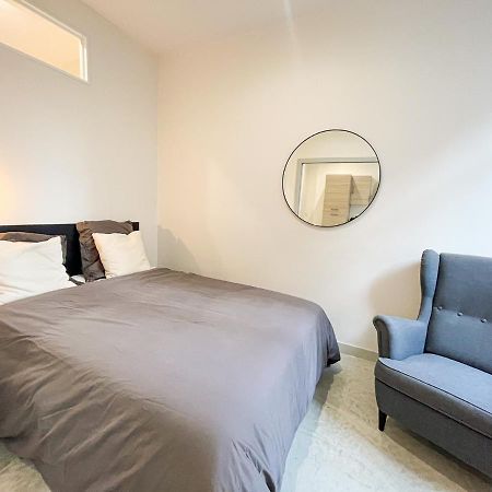 Suite Onyx Lione Esterno foto