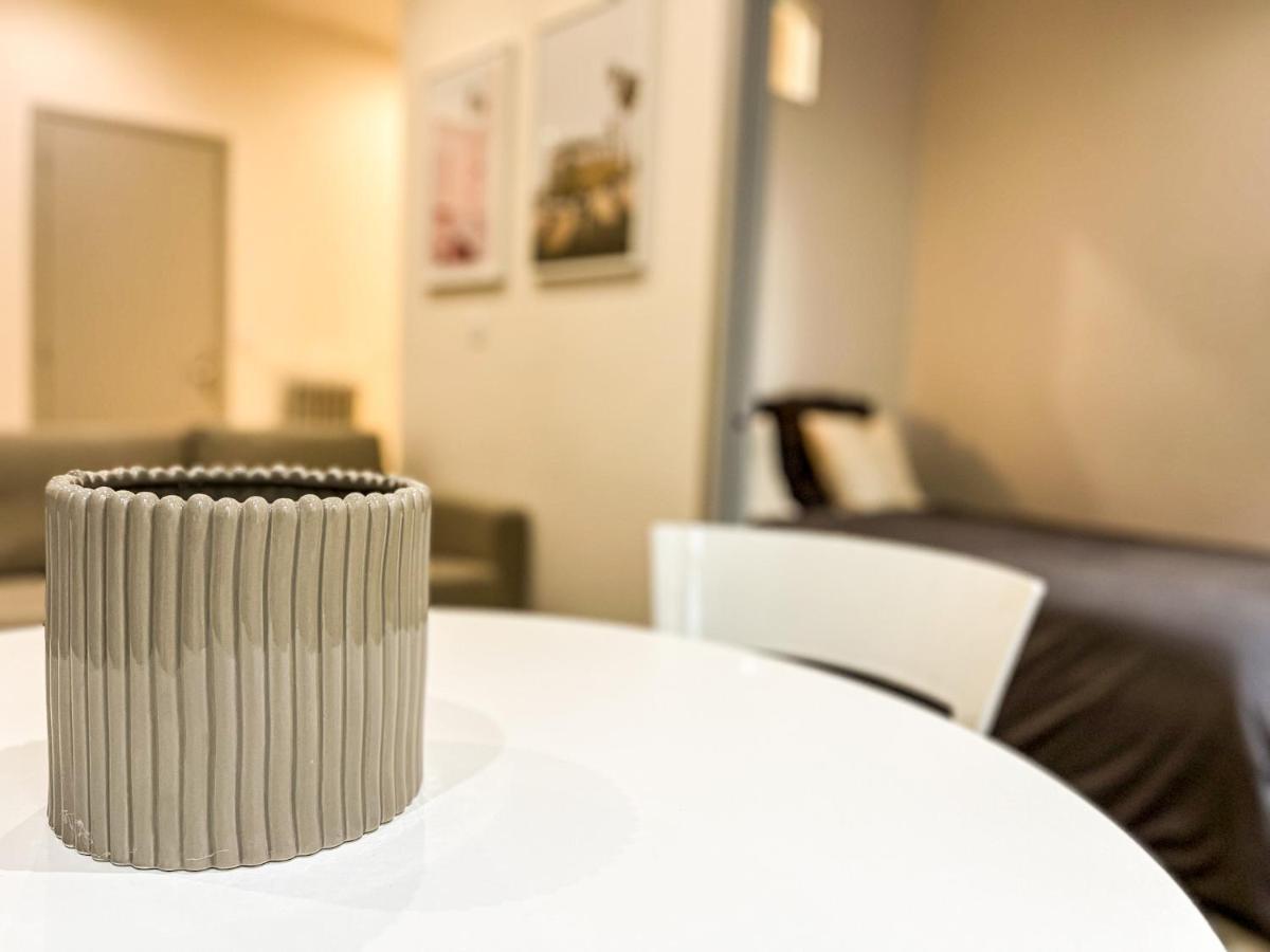 Suite Onyx Lione Esterno foto