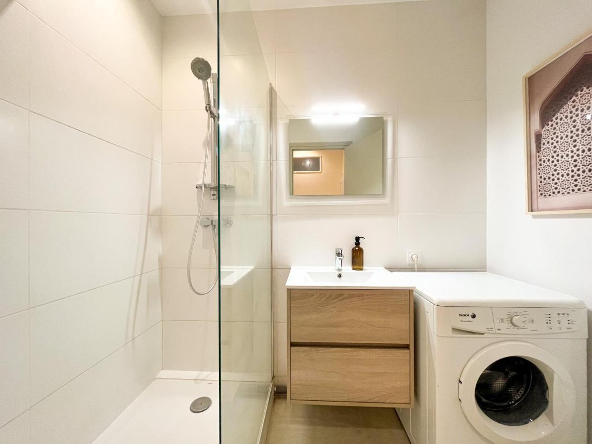Suite Onyx Lione Esterno foto