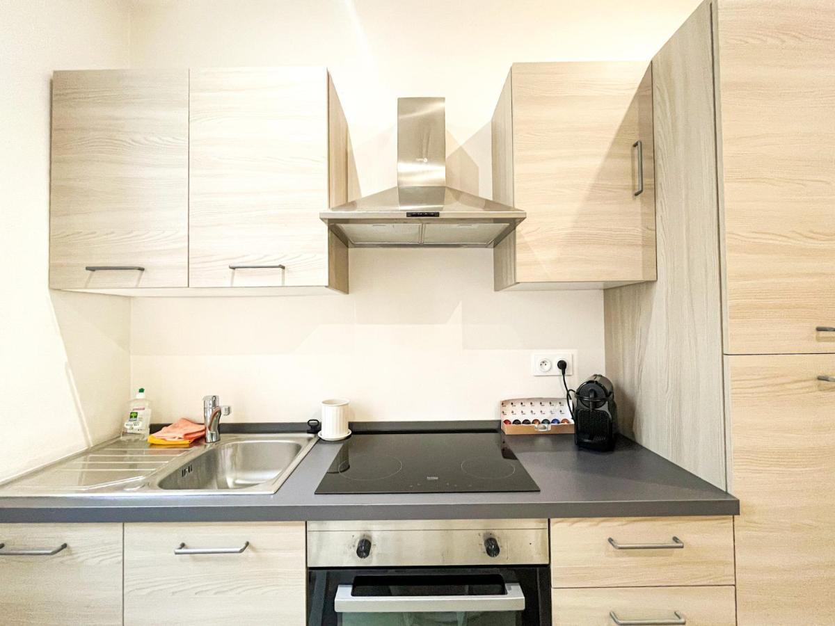 Suite Onyx Lione Esterno foto