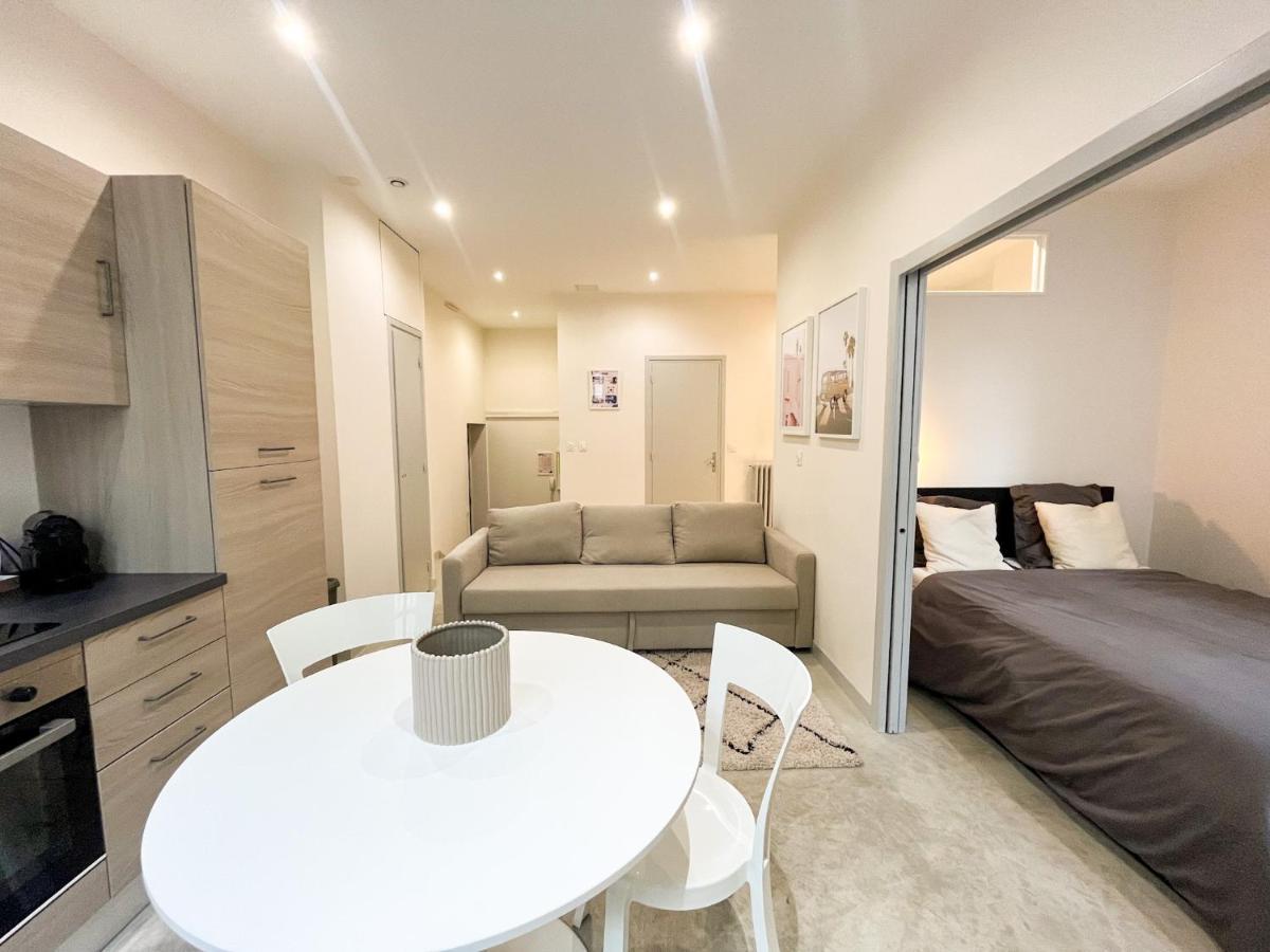 Suite Onyx Lione Esterno foto