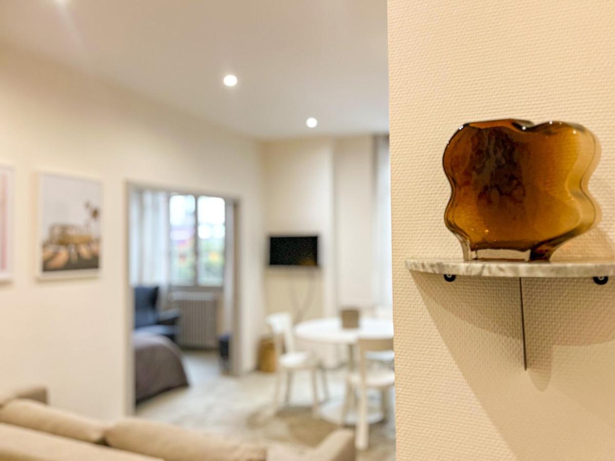 Suite Onyx Lione Esterno foto